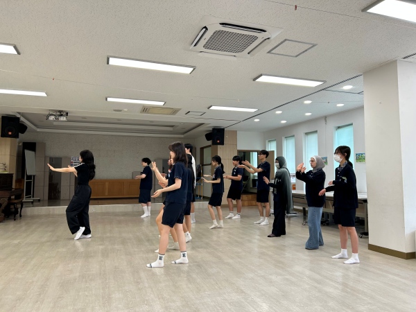 댄스 활동